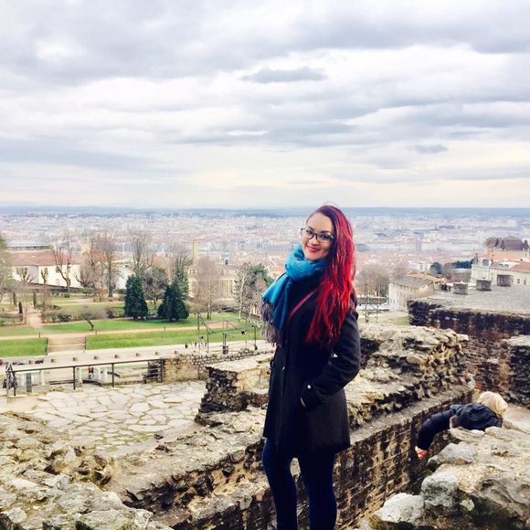 Meet your Posher, Daniella - Picture 1 of 1